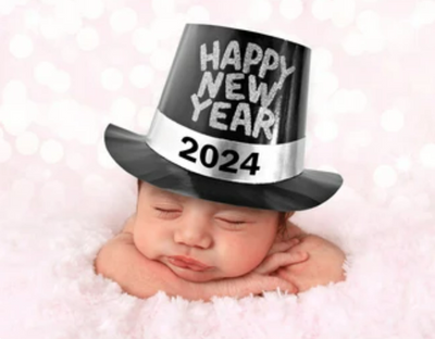 New Year’s Eve Hacks for a Stress-Free Celebration with Your Baby 🎉👶💕