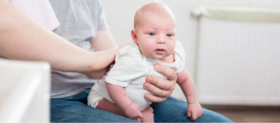 How To Burp A Baby: The Complete Guide For New Parents 💗👶⬇️